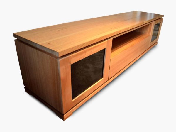 Como Tasmanian Oak TV Unit