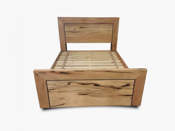 Parkerville Queen Bed