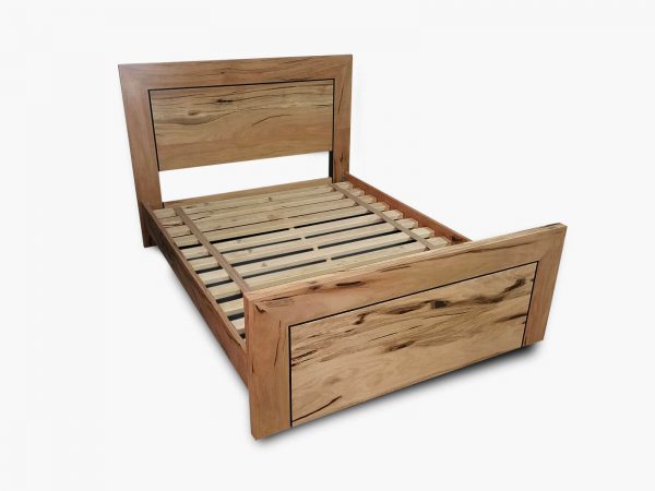 Parkerville Queen Bed