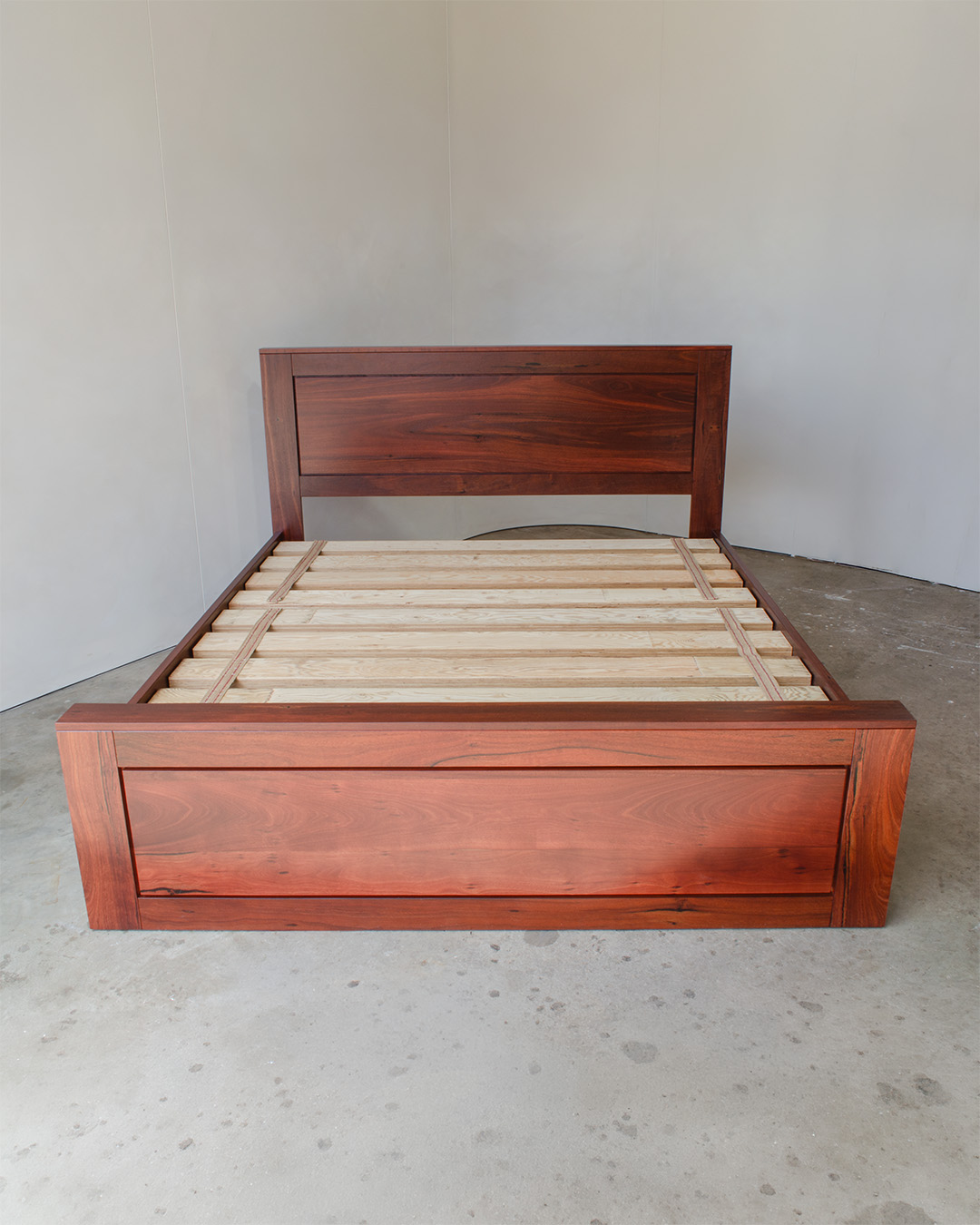 Bedfordale Bed - Image 5