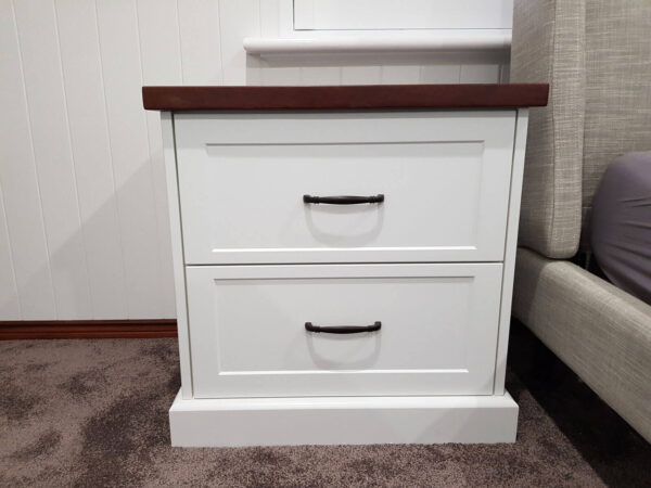 Castaways Beach Bedside - Image 2