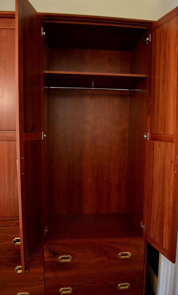 Guildford (Large) Timber Wardrobe - Image 3