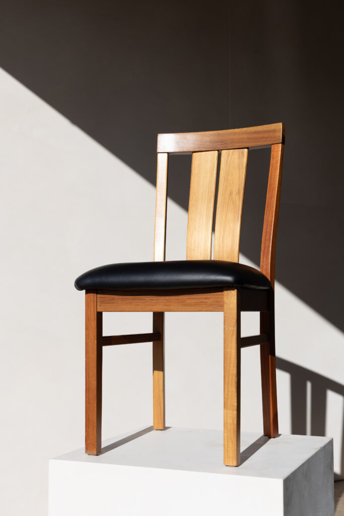 Ninderry-Low-Back-Dining-Chair