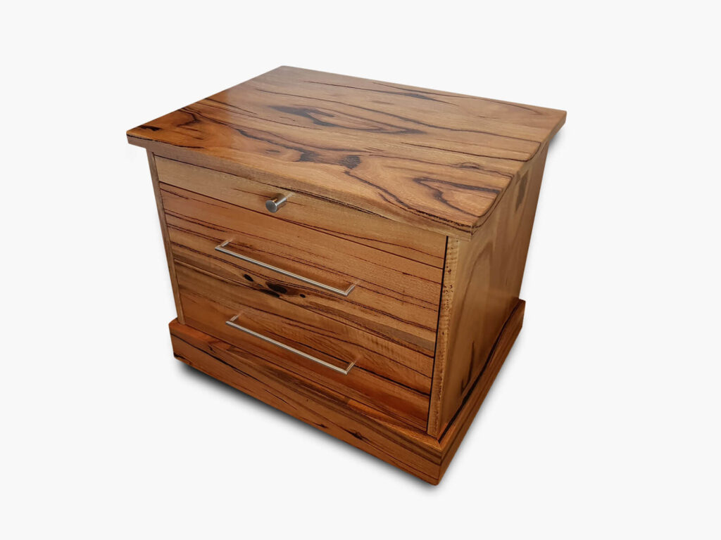 Noosa Bedside