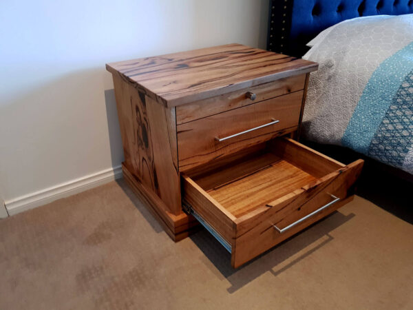 Noosa Bedside - Image 4