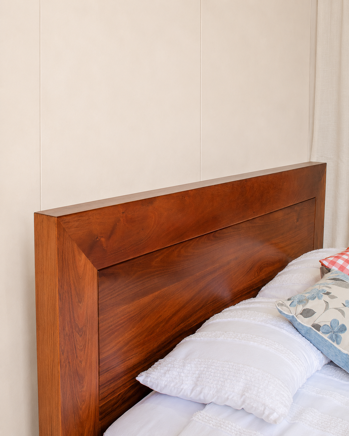 Wembley Timber Bed - Image 2