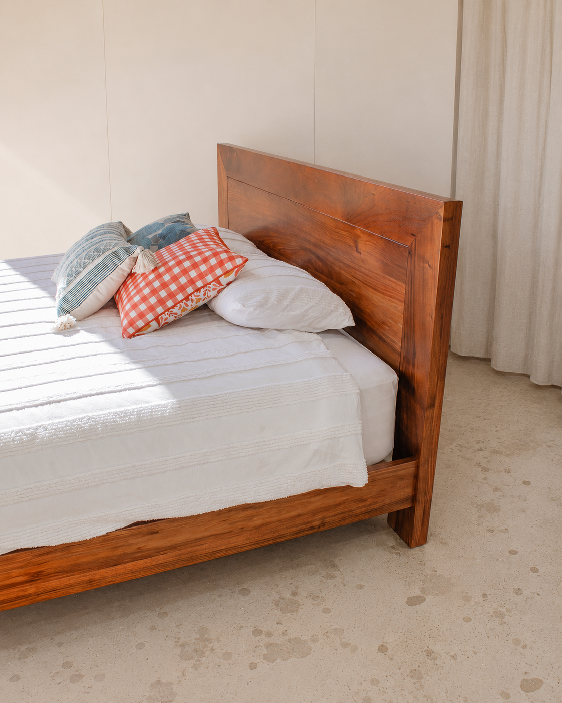 Wembley Timber Bed - Image 5