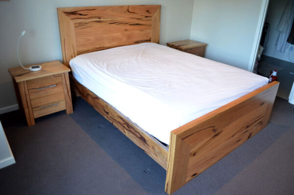 Wembley Timber Bed - Image 2