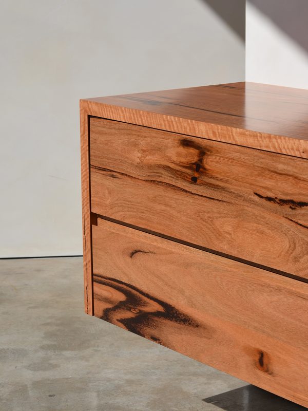 Gooseberry Hill Vanity
