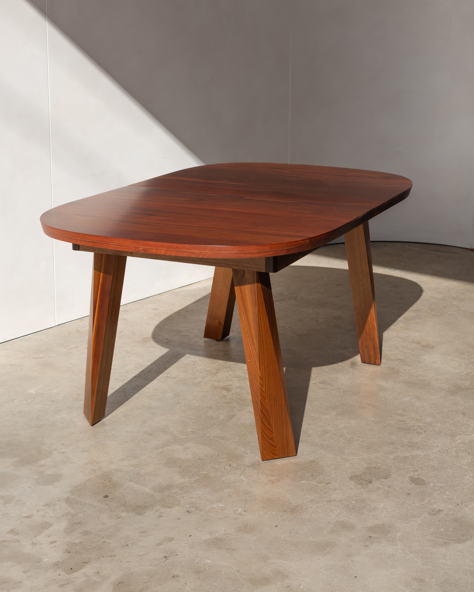 Floreat Extension Table