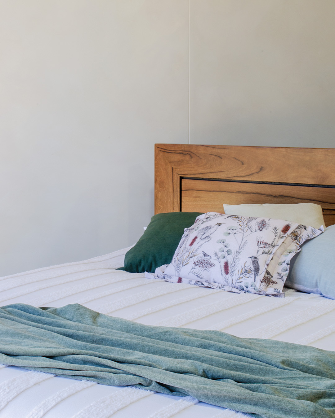 Parkerville King Bed with underbed drawers - Image 3