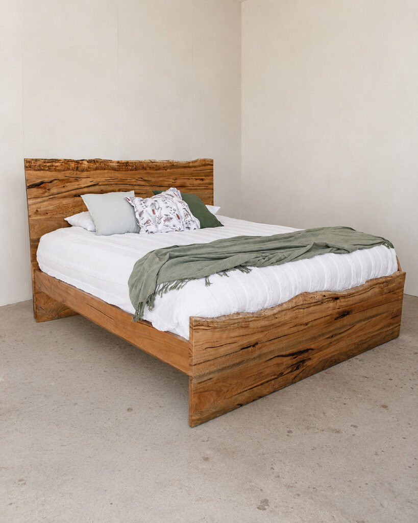 Stoneville Bed