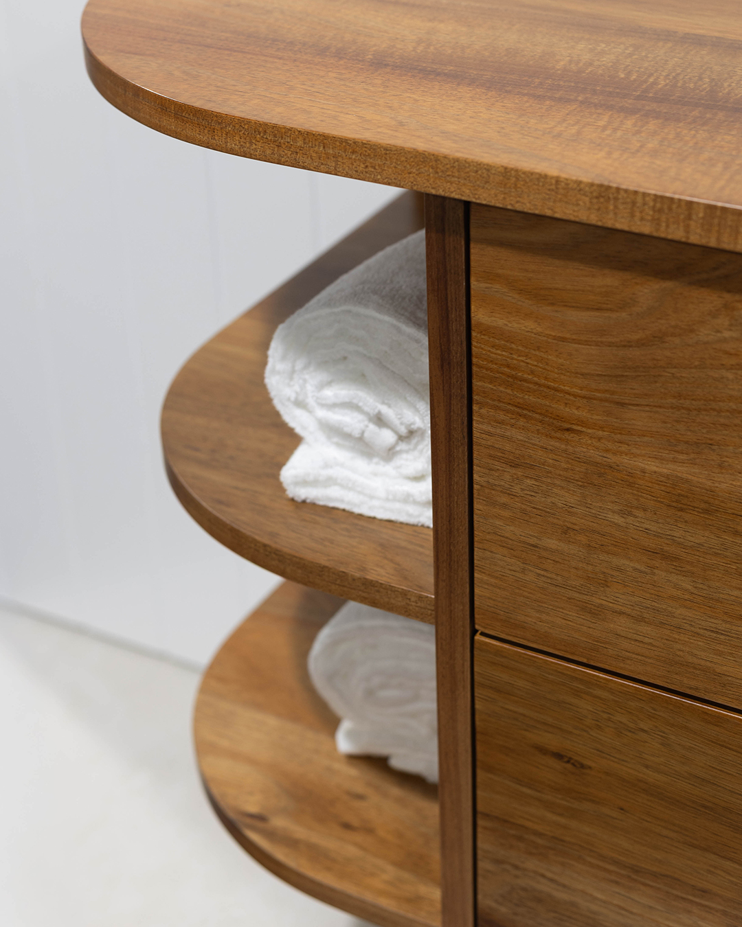 Bicton 900mm Bathroom Vanity - Image 2